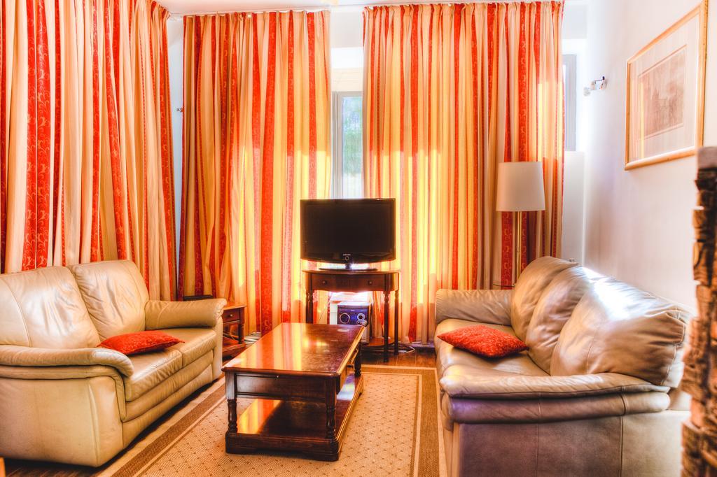 Vila Pinul Si Mesteacanul Otel Poiana Braşov Dış mekan fotoğraf